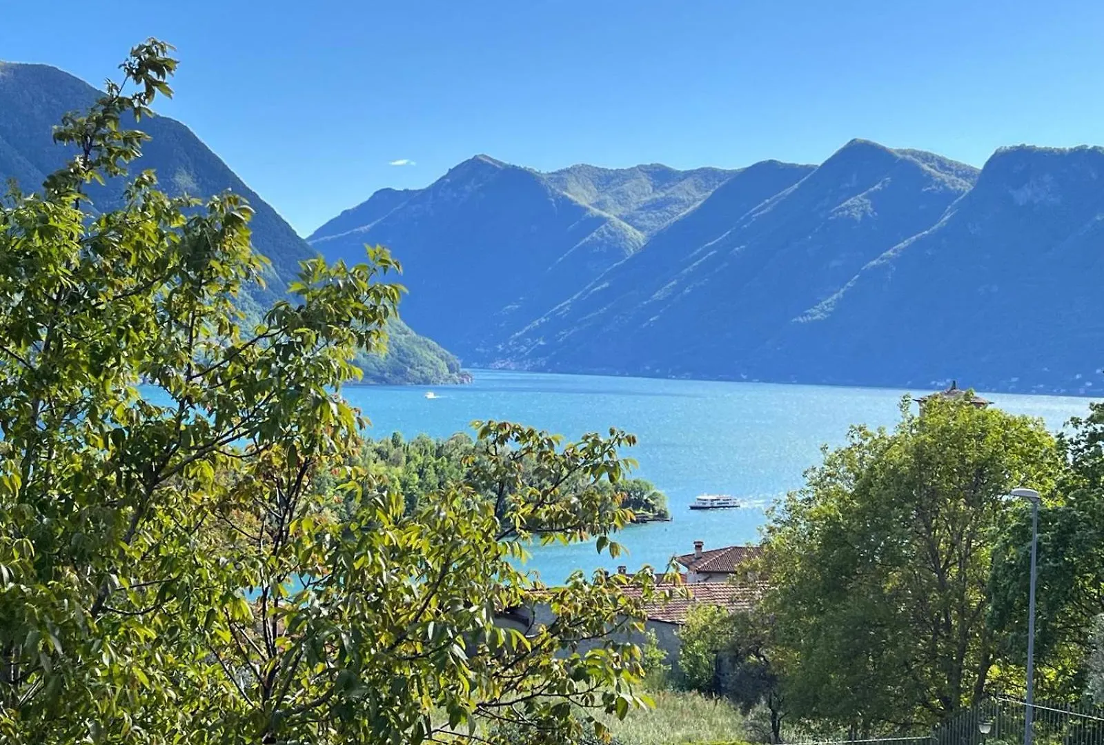 アパート Lo Scorcio Sul Lago オッスッチョ