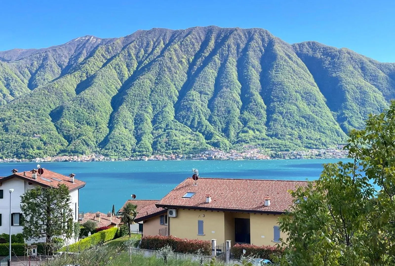 Lo Scorcio Sul Lago オッスッチョ 0*,  イタリア